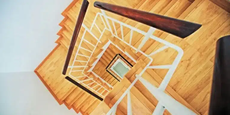 escalier en bois