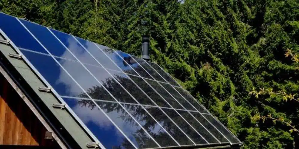 installation panneaux solaires Alpes inclinaison neige