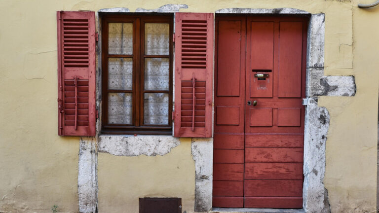 Rénovation de la maison : quand et pourquoi remplacer ses menuiseries ?