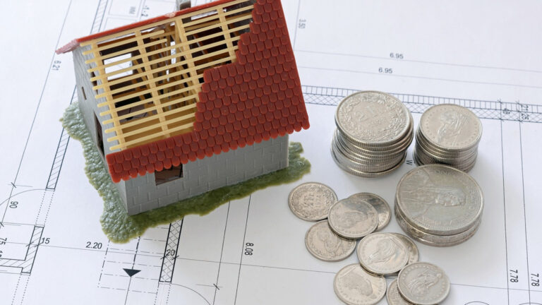 Trouver un terrain constructible autour de Lorient : communes, prix et contraintes du PLU